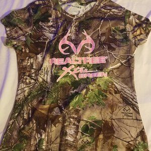 Realtree T-shirt Great condition!